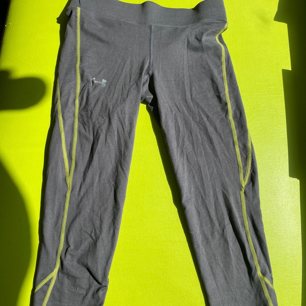 Athletic under Armour Capris